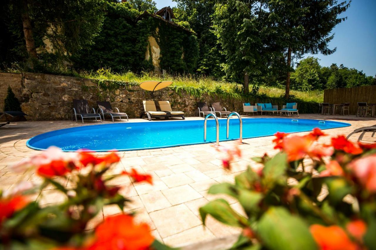 A Hoteli - Hotel Slatina Vrnjačka Banja Exterior foto