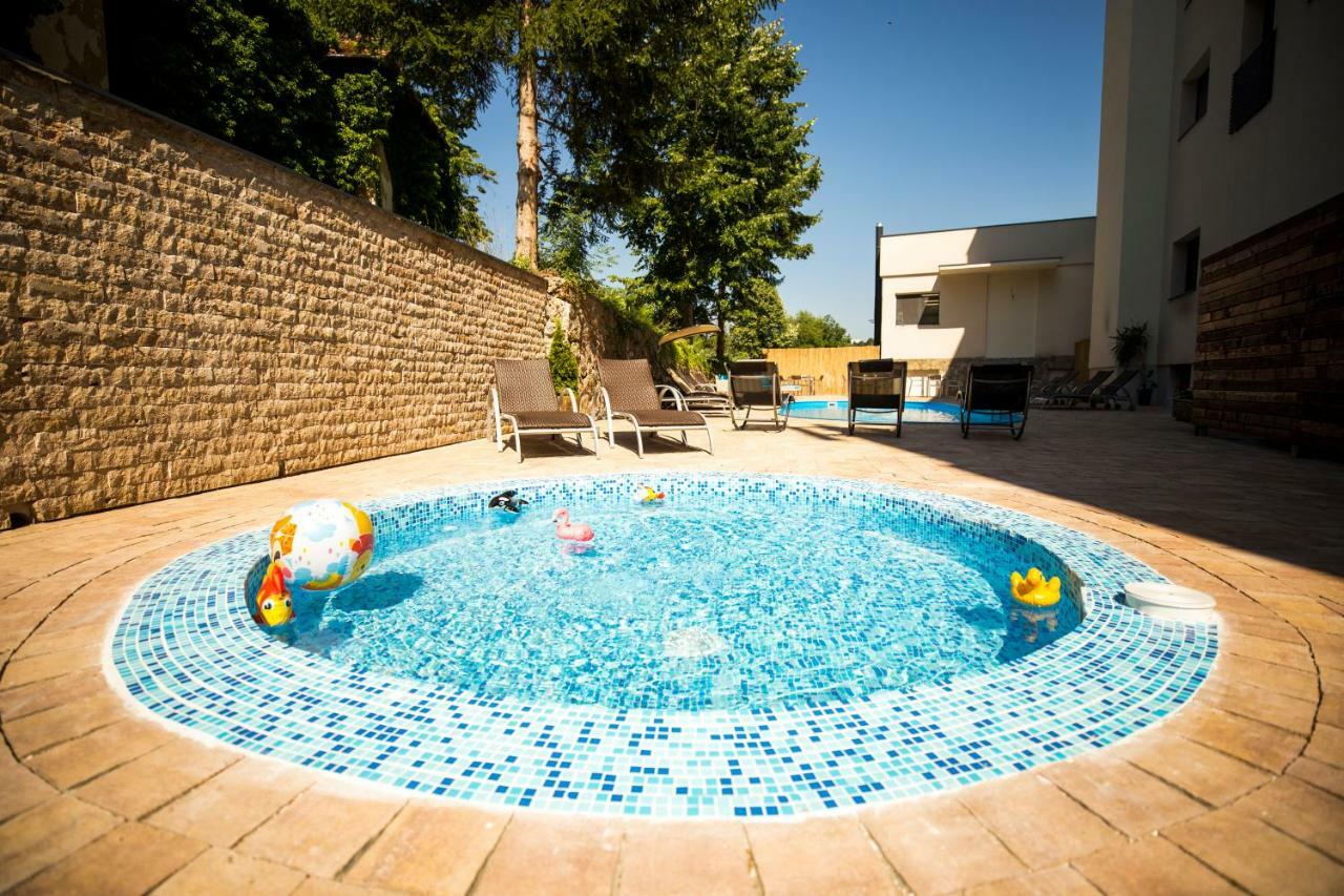 A Hoteli - Hotel Slatina Vrnjačka Banja Exterior foto